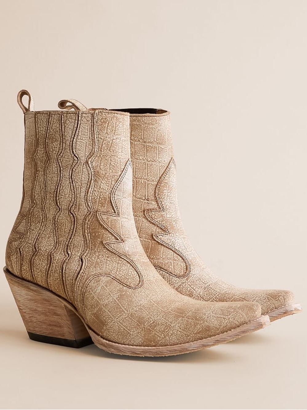NWT Ariat Jade Leather Western Ankle Boots